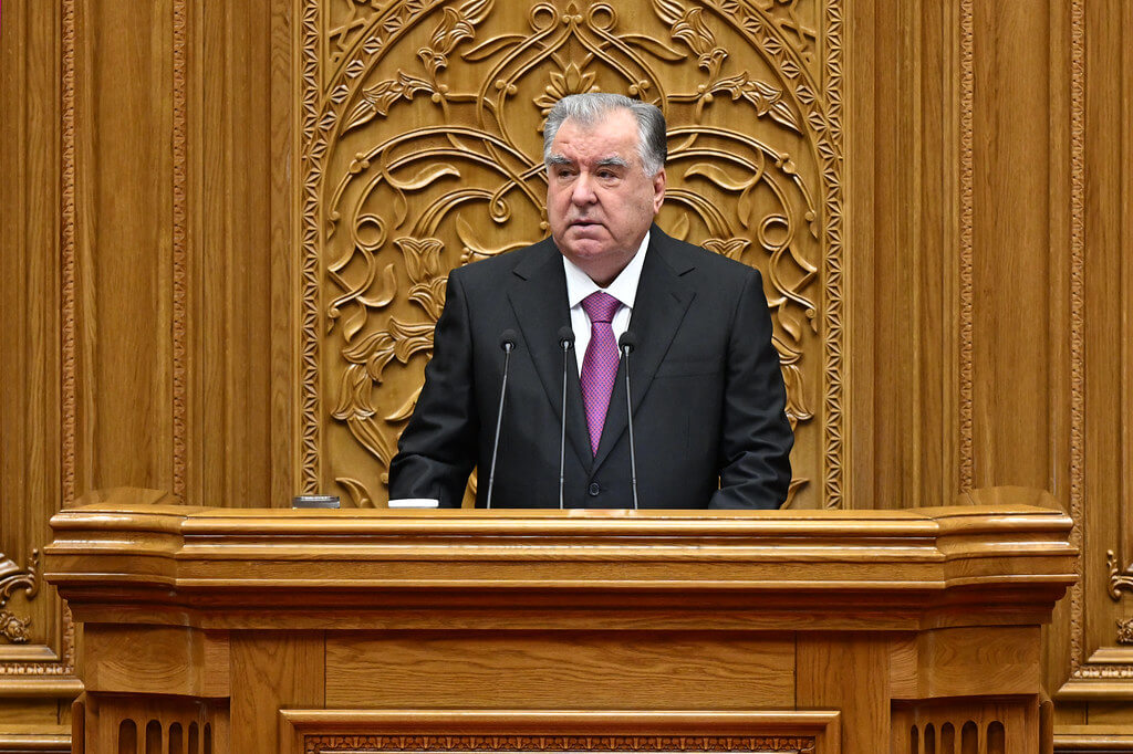 Паёми Президенти Ҷумҳурии Тоҷикистон муҳтарам Эмомалӣ Раҳмон дар бораи самтҳои асосии сиёсати дохилӣ ва хориҷии ҷумҳурӣ