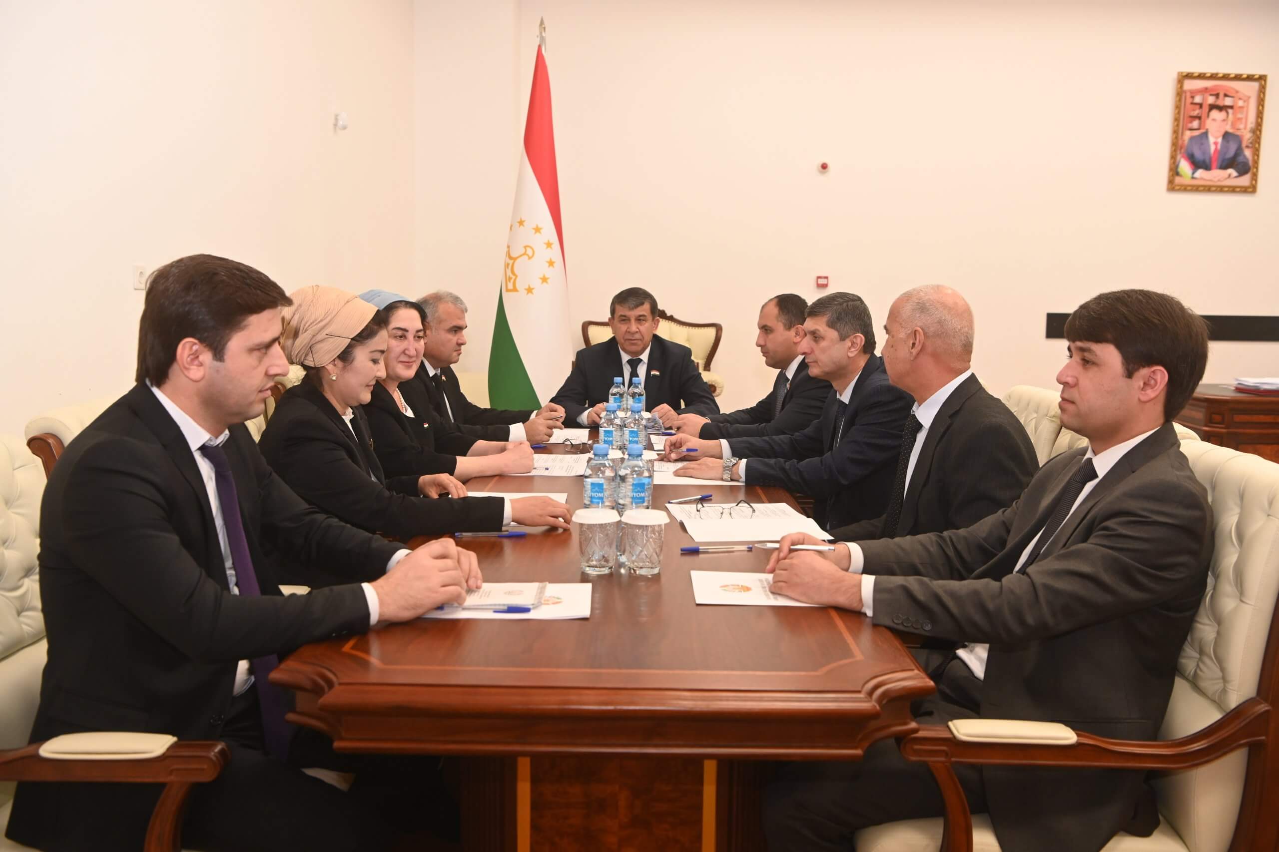 Аз ҷаласаи Кумитаи Маҷлиси миллӣ оид ба таъмини асосҳои конститутсионӣ, ҳуқуқу озодиҳои инсон, шаҳрванд ва қонуният